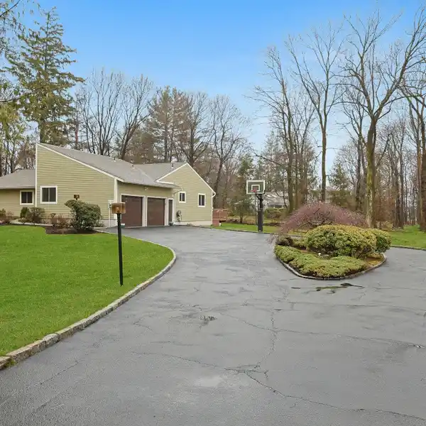 BEAUTIFULLY MAINTAINED RANCH HOME