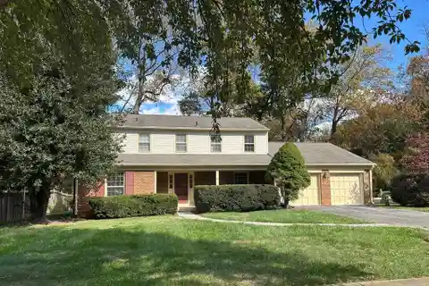 Corner-Lot Colonial in Sought-After Mclean Area