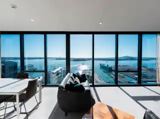 Refined Apartment in the Most Iconic Residential Tower