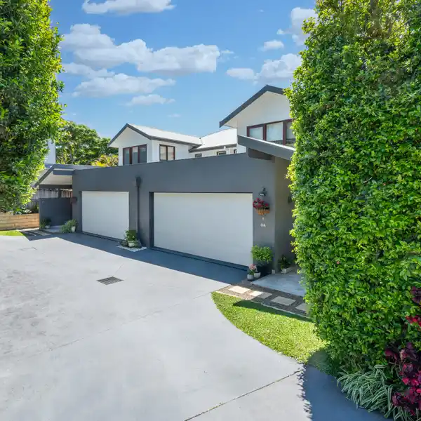 RARE DUAL-HOME OPPORTUNITY