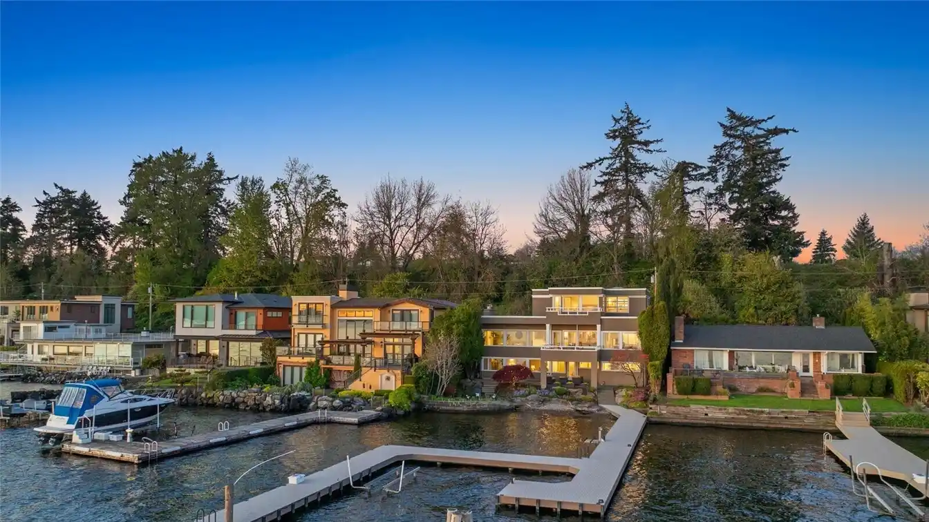 Extraordinary Legacy Property