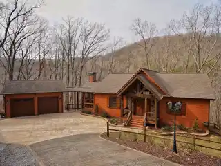 Elegant North Georgia Retreat with Scenic Backdrop