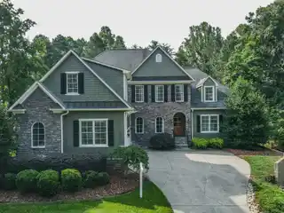Timeless Elegance in Arbor Run