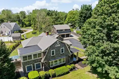 Dutch Gambrel Blending Classic Charm and Modern Comfort