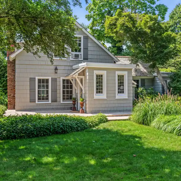 EXTRAORDINARY RENTAL HOME IN SOUTHAMPTON