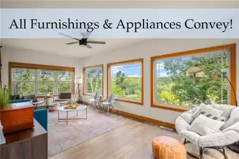 Dreamy Lakeview Retreat on Lake Ann