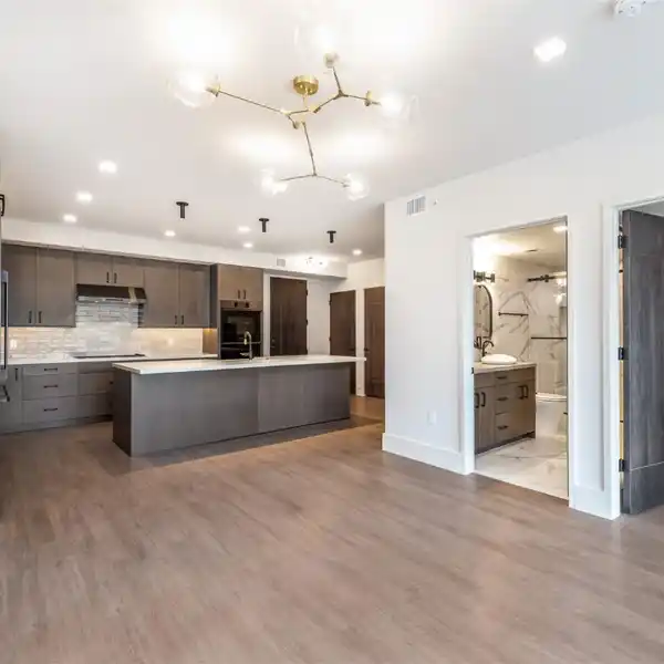 LOVELY HOME AT THE BASE OF MOUNT ROYAL