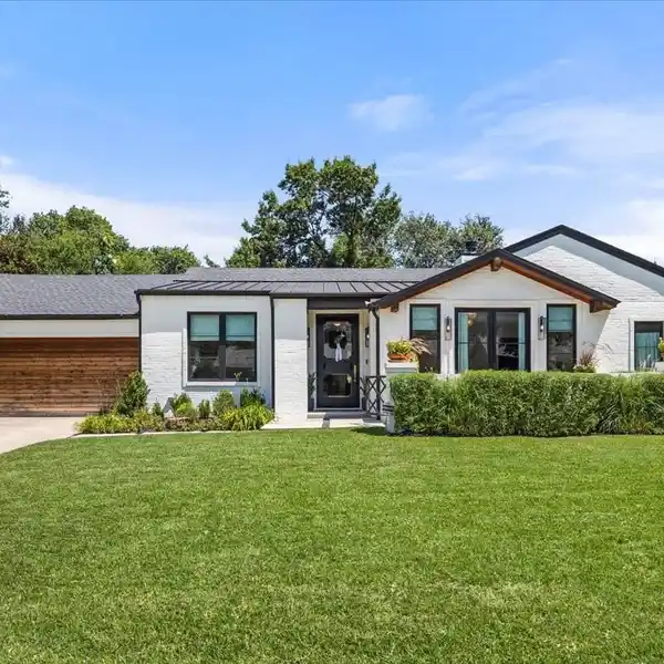FULLY REMODELED TANGLEWOOD GEM