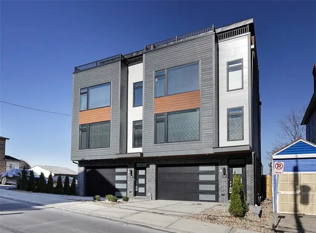 Nearly New Townhome