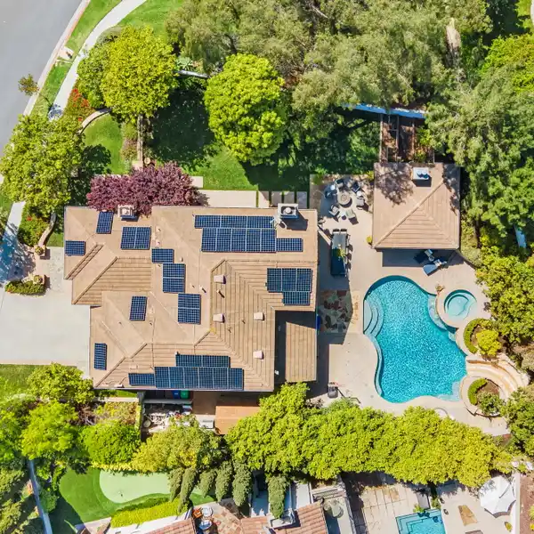 THE ULTIMATE CALIFORNIA LIFESTYLE: INDOOR-OUTDOOR LIVING REDEFINED
