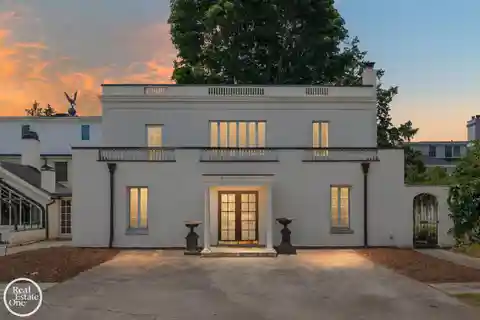 Open Concept Gem in Coveted Location