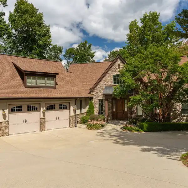 CUSTOM STUNNER IN GATED POPLAR RIDGE