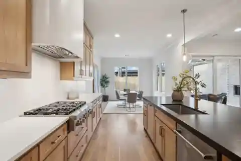 Stunning New Construction in Midway Hollow