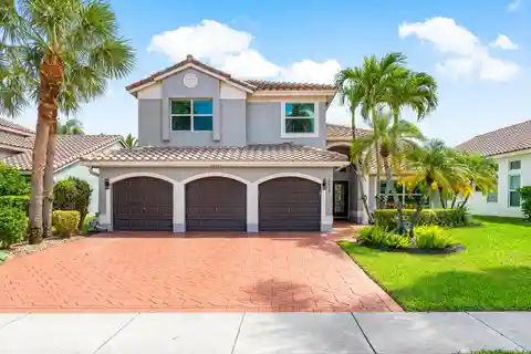 The Quintessential Boca Lifestyle