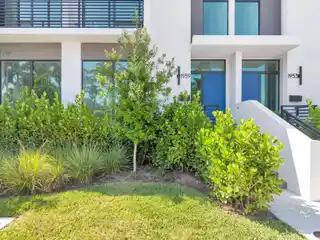 Exquisite Contemporary Townhouse