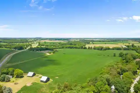 Beautiful Land Minutes to Downtown Franklin