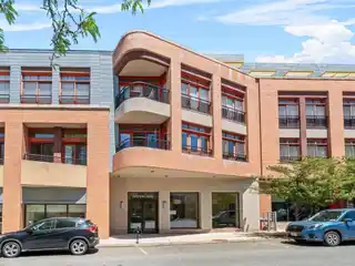 Exceptional Townhouse-style Condo