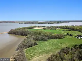 39+ Acre Park-like Waterfront Setting