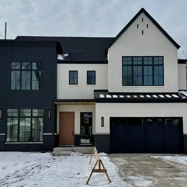 NEW BUILD IN COVETED COLLEGE VIEW