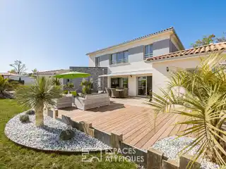 Contemporary Villa in Les Mathes-La Palmyre