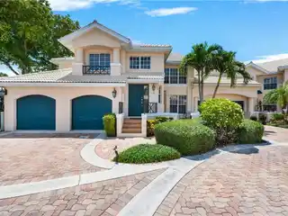 Renovated San Marino Condo in Pelican Bay