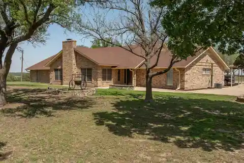 Exceptional 20 Acre Property