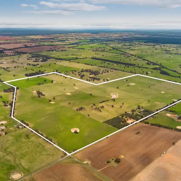 EXPANSIVE FARM LAND IDEAL FOR CROPPING AND GRAZING