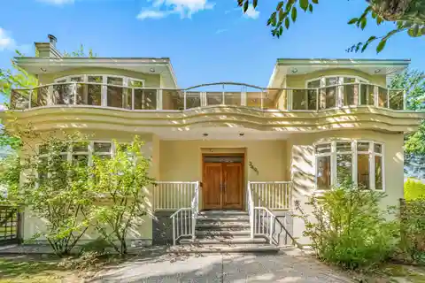 Amazing Home with a Flexible Plan