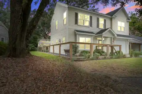 Rare Gem in Riverland Terrace