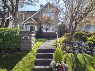 Rare Half-duplex in Prestigious Lower Shaughnessy