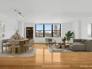 Elegant Upper West Side Condo