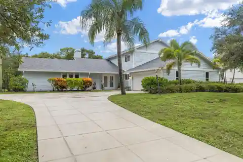 Upgraded Jupiter Gem with Timeless Curb Appeal