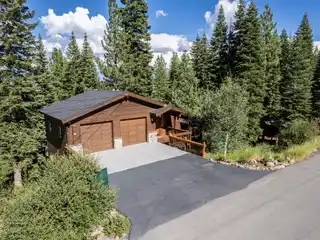 Beautiful Home Full of Wonderful Features