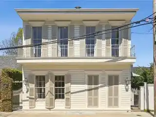 Unique Townhouse-style Property