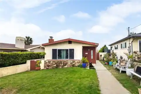 Versatile Property in a Prime Location