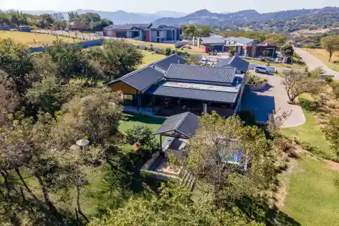 Eco Estate Luxury and Putting Green