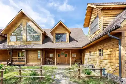 Secluded Hilltop Estate