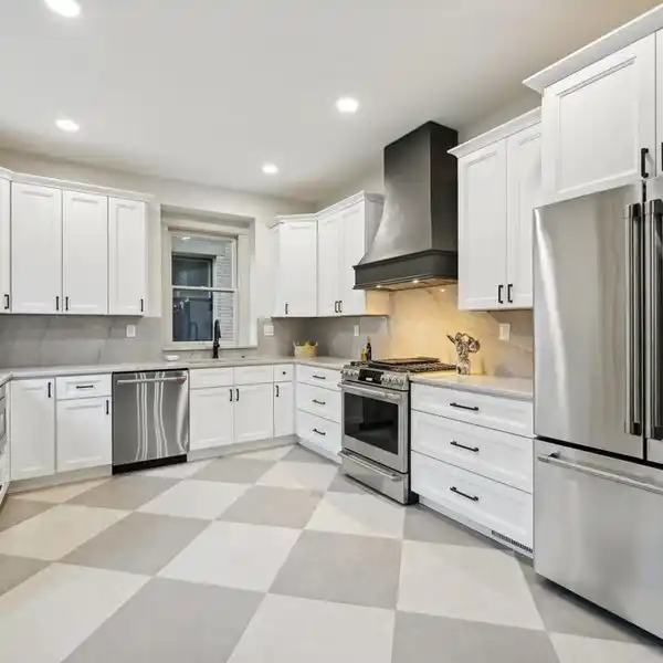 HISTORIC CHARM MEETS MODERN ELEGANCE IN VICTORIAN VILLAGE