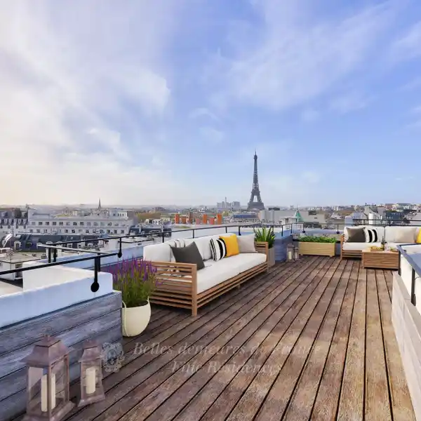 DUPLEX APARTMENT IN THE PRESTIGIOUS GOLDEN TRIANGLE