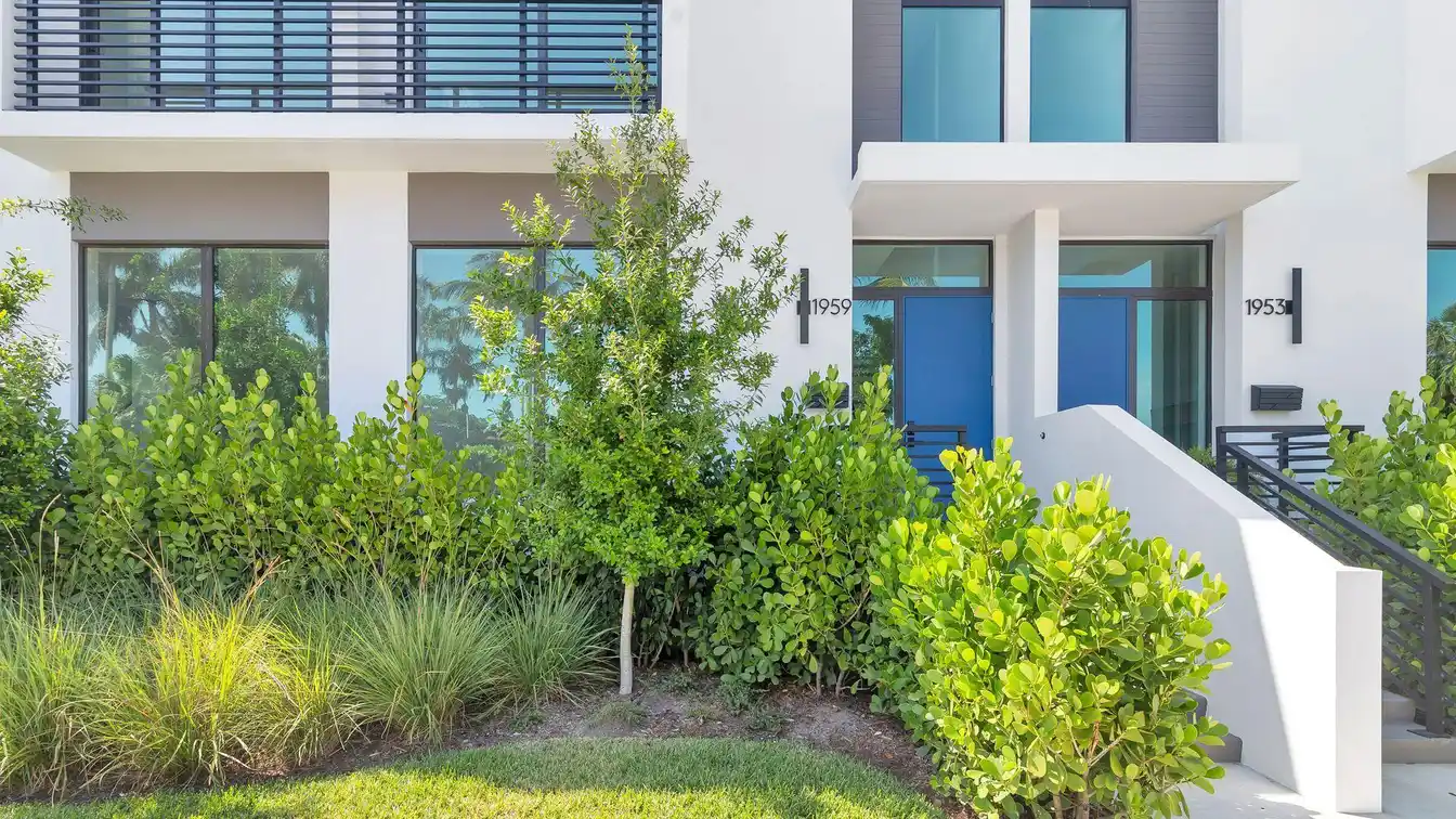Exquisite Contemporary Townhouse
