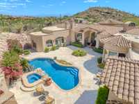 SPECTACULAR HOME IN THE CANYONS