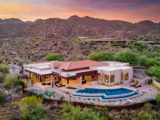 Desert Modernism with Panoramic Mountain Vistas