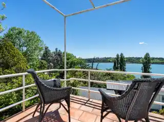 Panoramic Basin Views in a Private Sanctuary