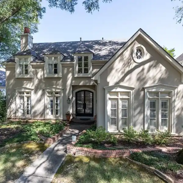 SOPHISTICATED SMART HOME WITH LUXE UPGRADES