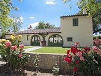 BEAUTIFUL PROPERTY IN THE HEART OF CHIANTI