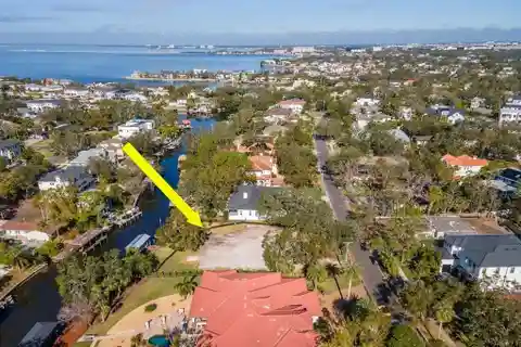 Oversized Waterfront Lot