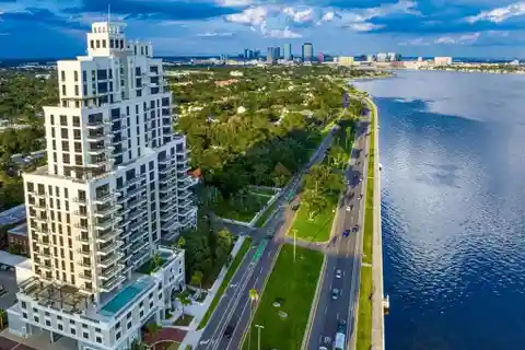 Luxury Glenwood Condo with Sunrise & Sunset Views