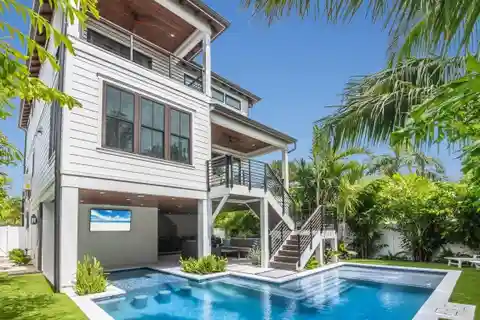 Luxe Island Escape