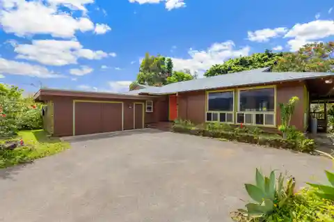 Panoramic Mountain Views on Nearly Half an Acre