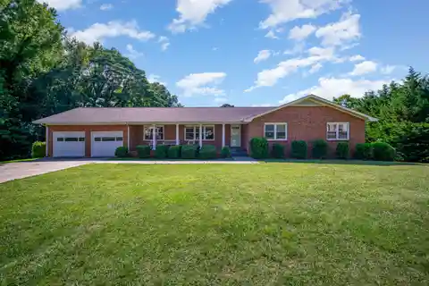 Serene Ranch Living on 5.75 Acres